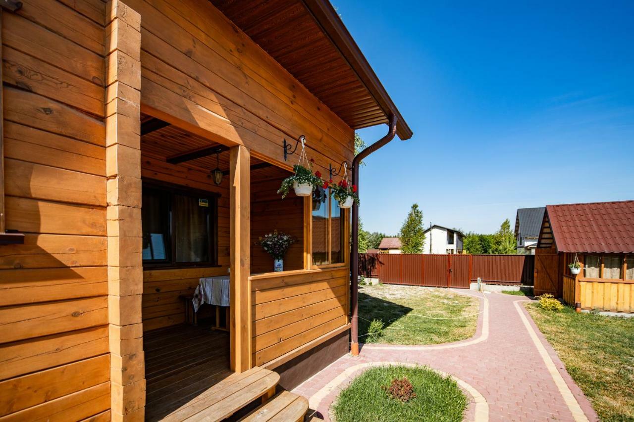 Roxena Apart Shatsk Exterior foto